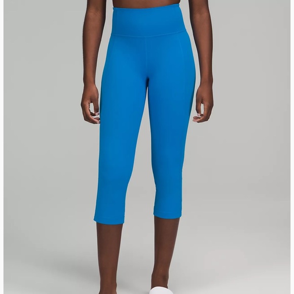 Lululemon Blue Fast and Free 21” Crop Size 6 - Picture 8 of 8